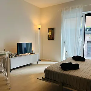  Apartment Studio 3 -